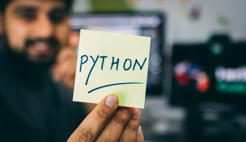 Россиян погнали из сообщества Python. Пока только избранных, но критерии отбора до предела странные