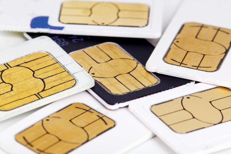 Россиянам вновь закрутят гайки. Готовятся жесткие лимиты на eSIM и SIM-карты для умных устройств