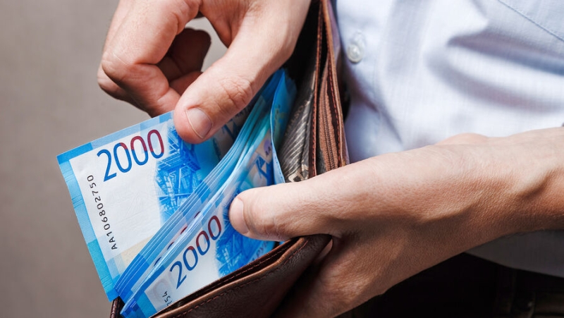 Россиянин «спасал» накопления и лишился 4 млн рублей