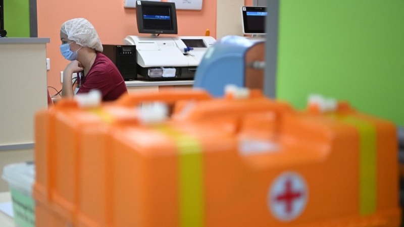 Постовая медицинская сестра отделения реанимации и интенсивной терапии новорождённых