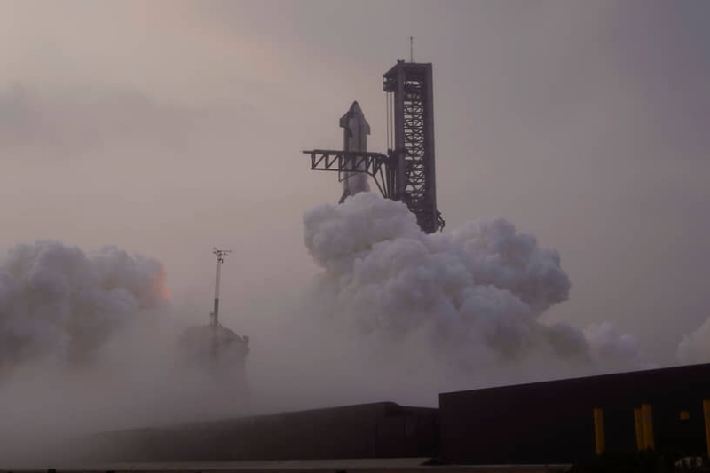 SpaceX намерена до 2026 года отправить на Марс беспилотные космические корабли
