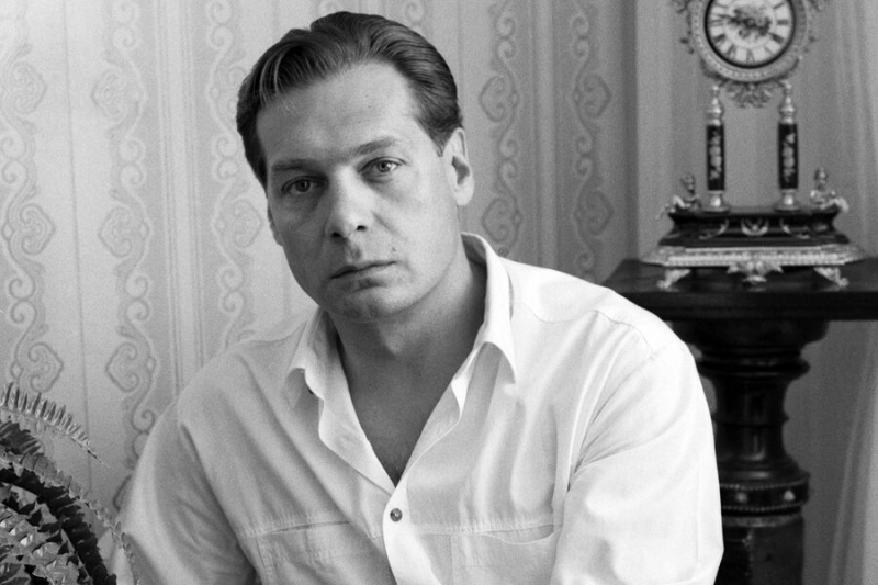 Умер актер Янковский