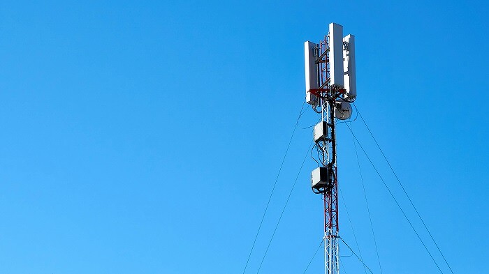 В России создано крошечное устройство, превращающее обычные сети 5G в ультраскоростные. Для 6G тоже подходит
