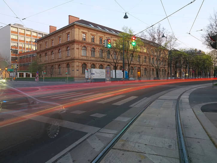 Венский университет прикладного искусства впервые в мире зачислил ИИ студентом