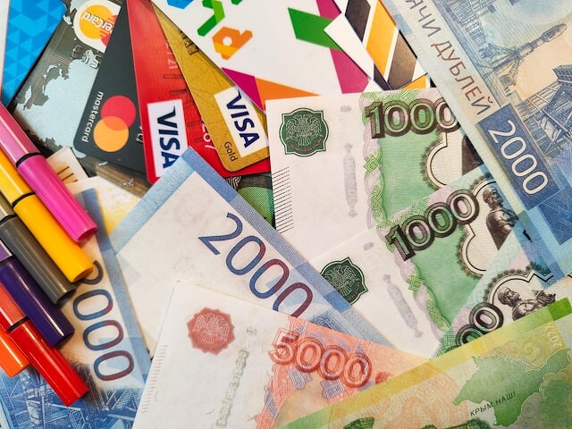 Власти выдали миллионы на робототехнику компании, готовящейся к банкротству. Ее владелец теперь фигурант уголовного дела