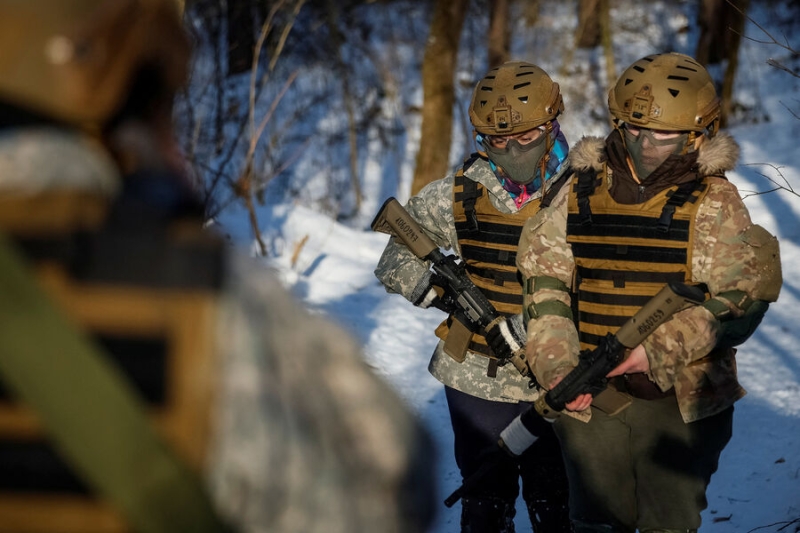 Военнопленный рассказал, что украинских женщин готовят к службе по контракту