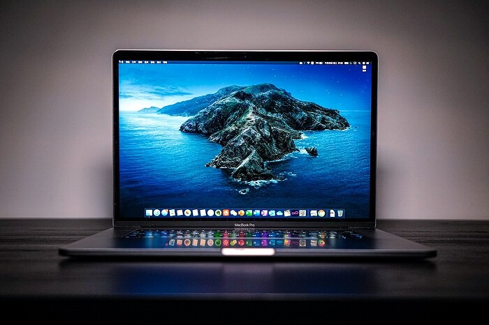 Выпущен рабочий стол для Linux и BSD «почти неотличимый» от macOS. Теперь любой ноут можно превратить в MacBook