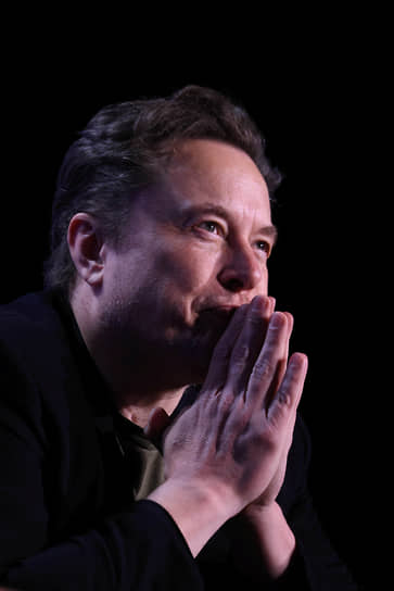 WSJ: спутниковая конкуренция Apple и SpaceX Маска обостряется
