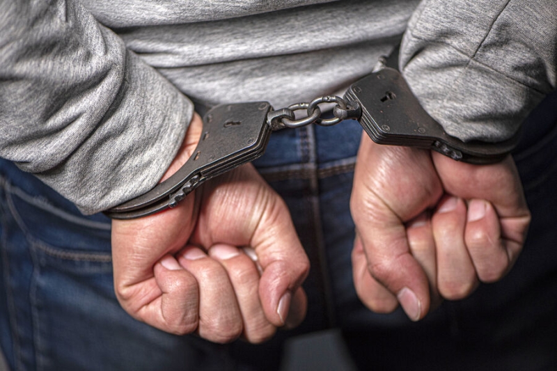 Житель Саратовской области получил 12,5 лет колонии за растление ребенка